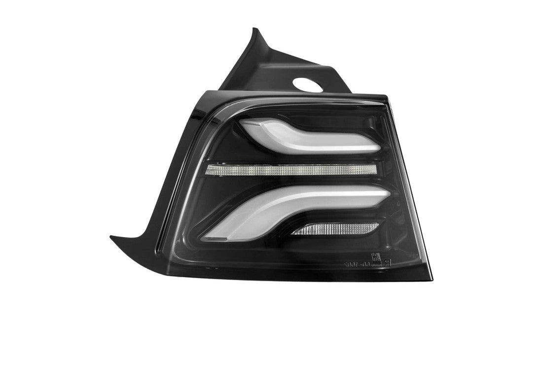 TESLA MODEL 3 / MODEL Y: ALPHAREX PRO LED TAIL LIGHTS