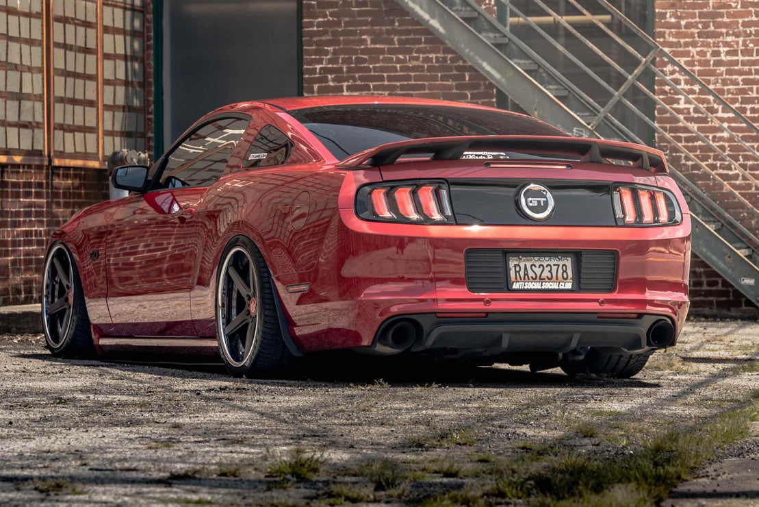 FORD MUSTANG (13-14): MORIMOTO FACELIFT XB LED TAIL LIGHTS